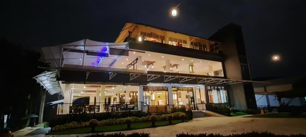 Resor The Highland Park 3*