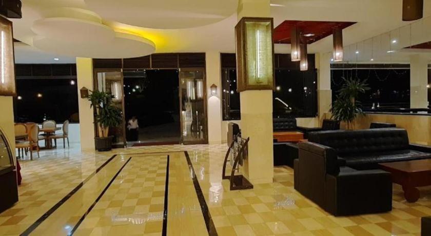The Highland Park Resor 3*
