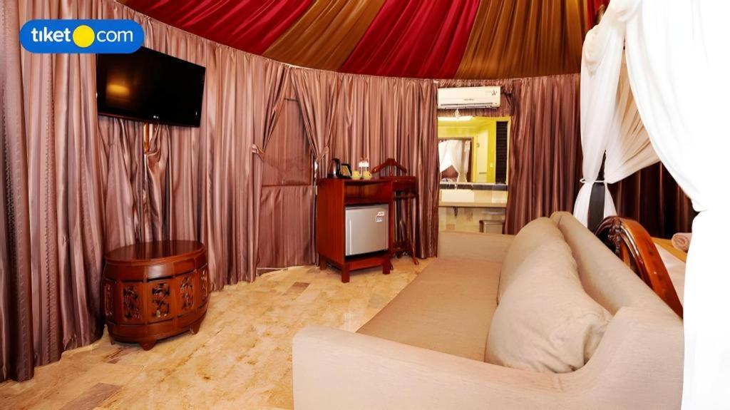 The Highland Park Resor 3*